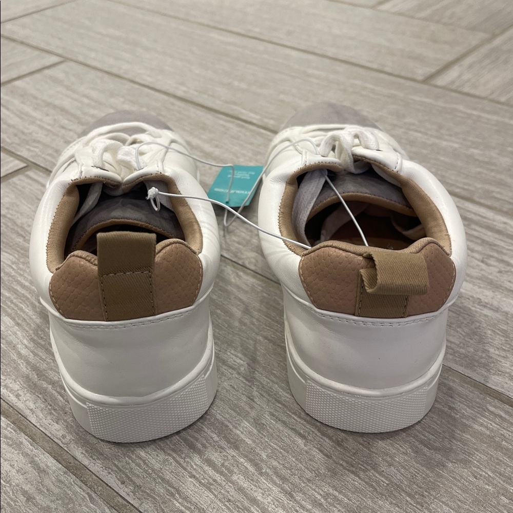 Maurices White and Silver Star Sneakers - Picture 6 of 6